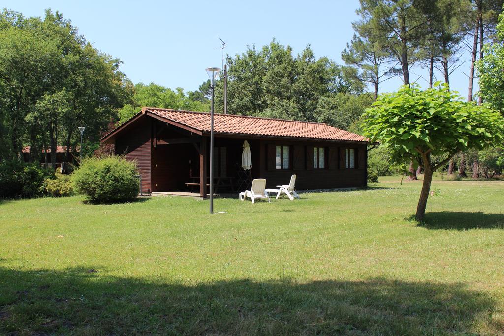 Les Chalets Du Gelat, Nature Et Calme Noaillan エクステリア 写真